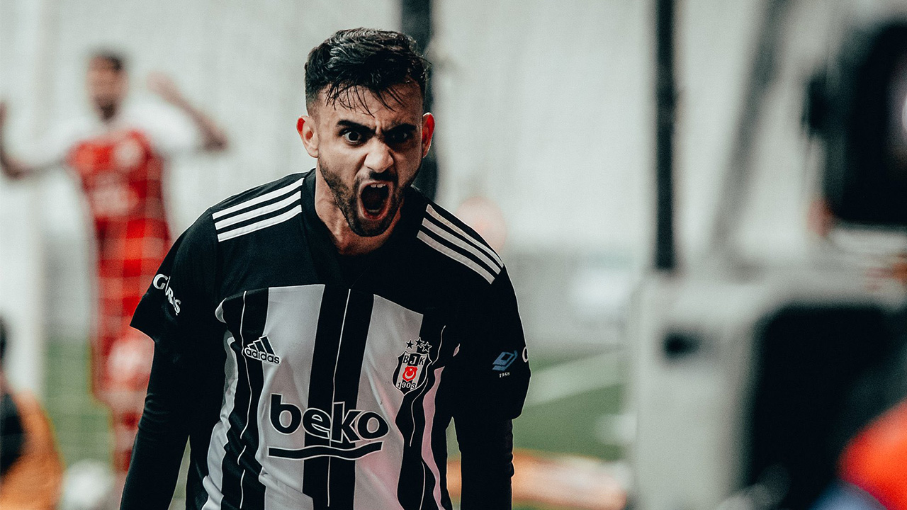 Auteur d’un très joli but, Ghezzal offre une remontada au Besiktas face a Antalyaspor ! (Vidéo)