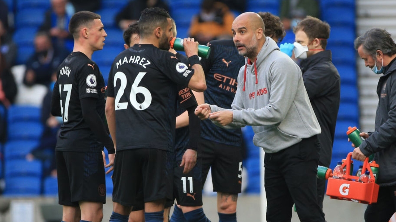 Manchester City: Guardiola a tranché pour l'avenir de Mahrez !