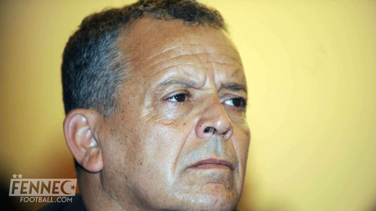 La légende Lakhdar Belloumi frappe Hafid Derradji : la scène devient virale (Vidéo)
