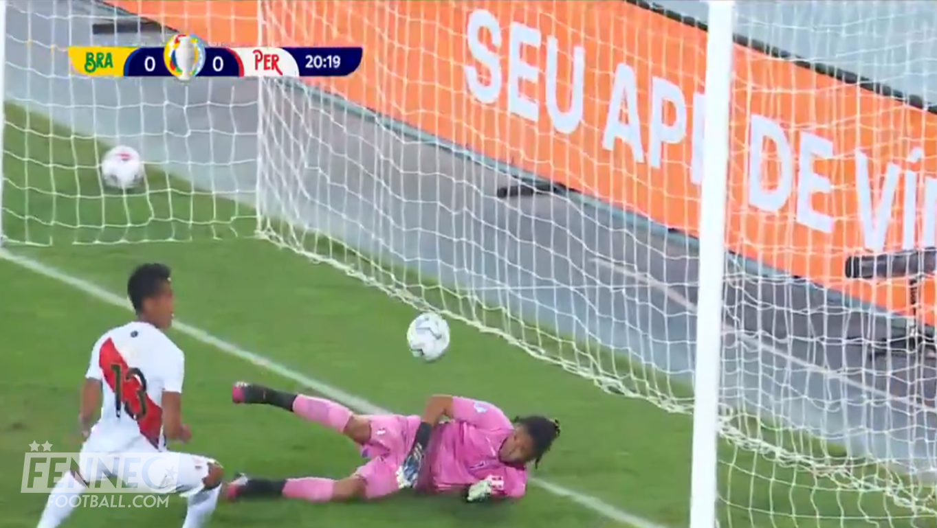 Copa America : L'incroyable triple parade du gardien péruvien face au Brésil ! (Vidéo)