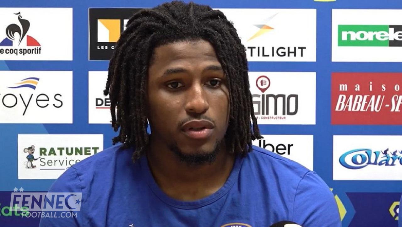 Algérie, France : Yasser Larouci devient la risée du Web (Vidéo)