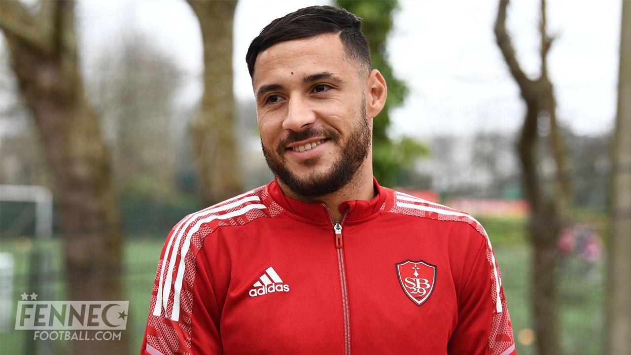 Un fanatique de Brest tire à boulets rouge sur l'équipe d'Algérie et sur Belaili et fait le Buzz