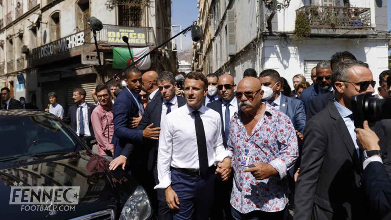 Oran : Emmanuel Macron taquiné par les Algériens (Vidéo)