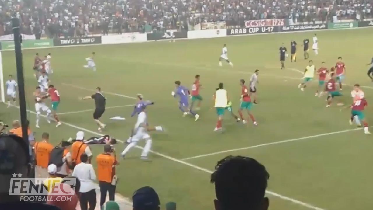 Le maillot rempli de sang d'un joueur de l'équipe d'Algérie suscite l'indignation (Photo)