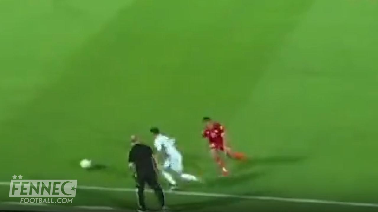 Algérie : Amoura casse un rein à un joueur de la Tunisie ! (Vidéo)