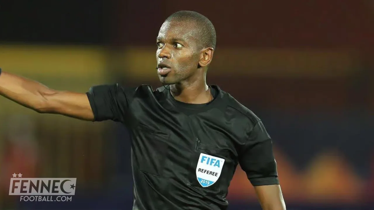Mauvaise nouvelle ! Un arbitre ultra sévère désigné pour le match Algérie Angola