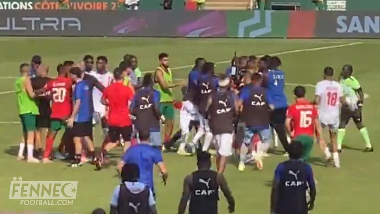 Maroc Congo : le seum conduit à une énorme bagarre à la fin du match (Vidéo)