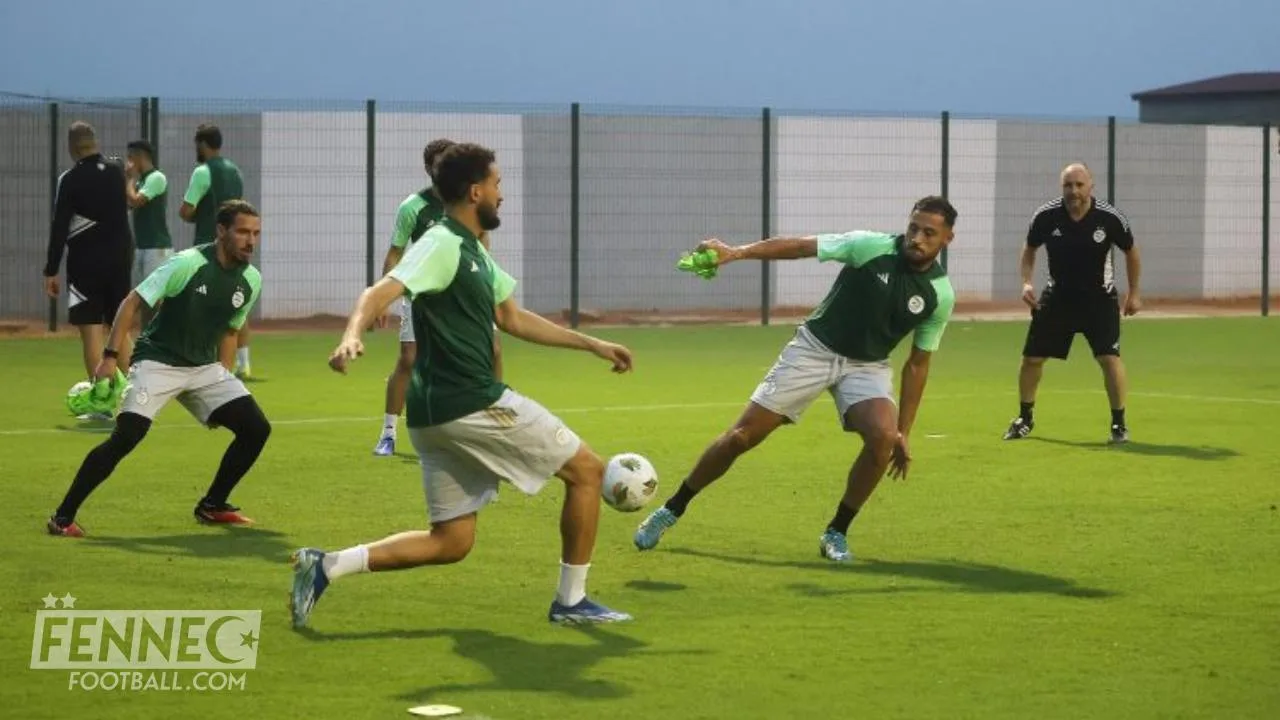 Équipe d'Algérie : Belmadi reçoit un tacle d'un joueur en plein entraînement (Vidéo)