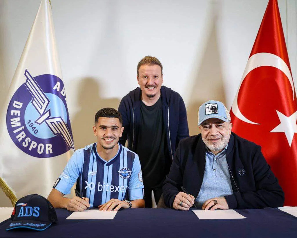 Youcef Atal reçoit un très beau cadeau à son arrivée en Turquie