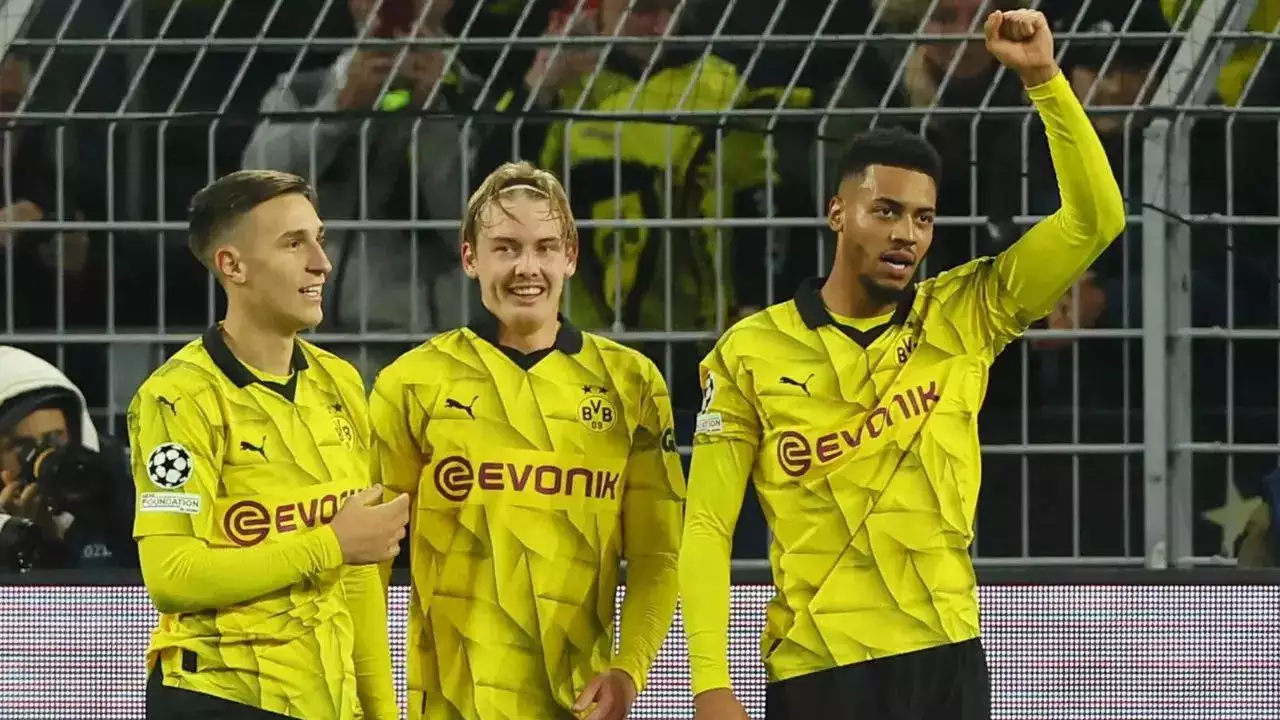 Elias Benkara : le crack de 18 ans du BVB que pourrait chiper l'Algérie à l'Allemagne