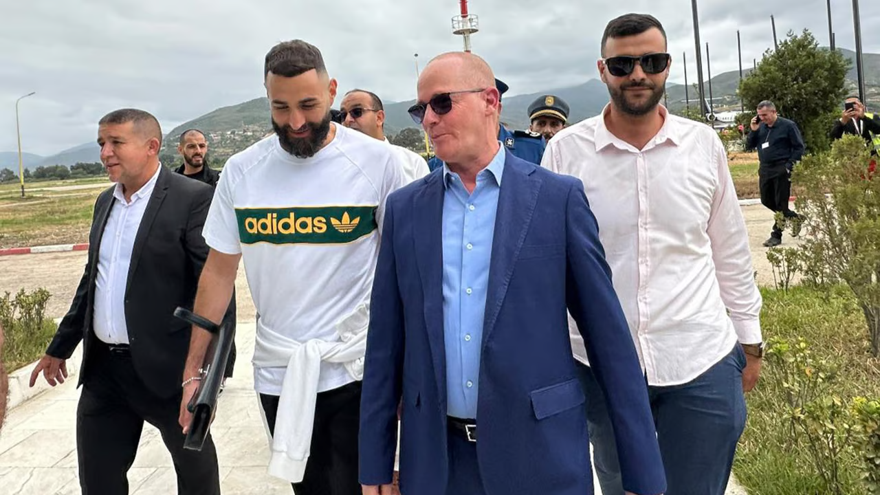 En voyage en Algérie, Karima Benzema reçoit un message de Zidane
