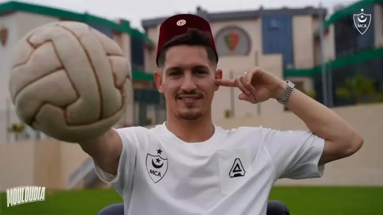 Qui est Aymen Bouguerra, la première recrue du Mouloudia d'Alger ?