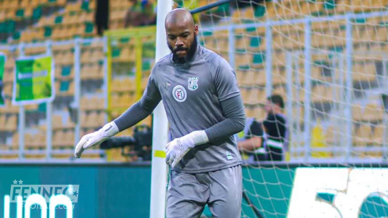 Raïs Mbolhi choque tout le monde en Algérie