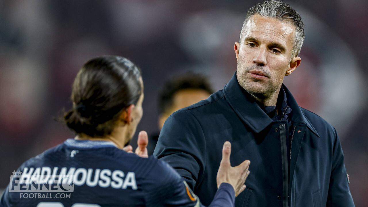 Van Persie recadre Hadj Moussa : « Fais tes tâches ou tu sors ! »