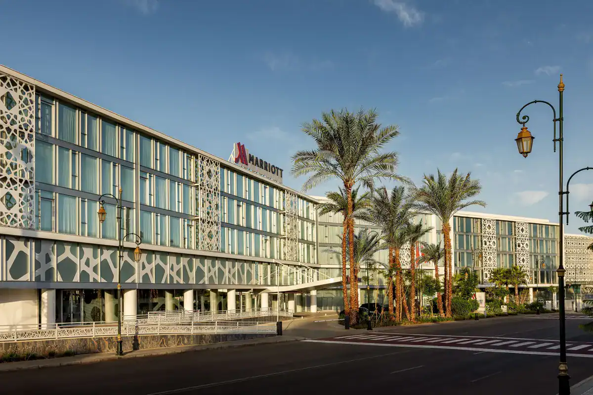 Hôtel Marriott : les joueurs de l'équipe d'Algérie face à un invité exceptionnel