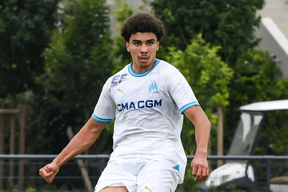 Olympique de Marseille : À la découverte de Hilan Hamzaoui Slimani, le jeune défenseur algérien ?